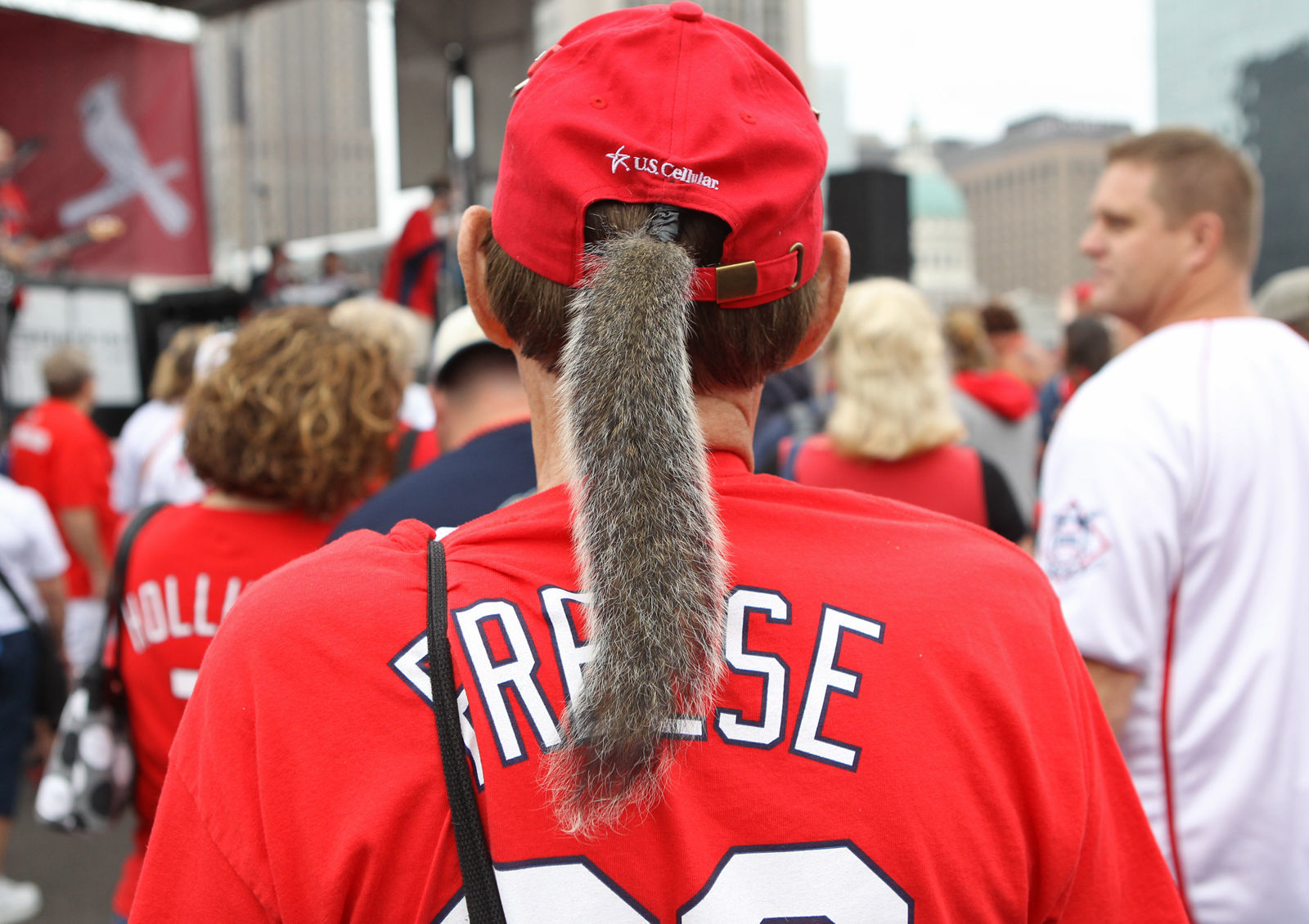 Fans rally before the Cards-Brewers game